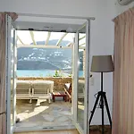 Sea Side & 아파트호텔 2*