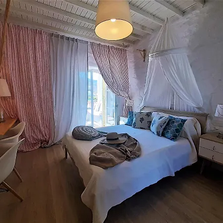 Sea Side & Aparthotel 2*