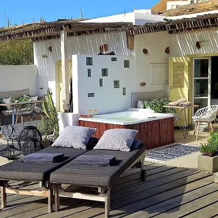 Sea Side & Aparthotel 2*