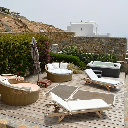 Sea Side & 2* Kalo Livadi