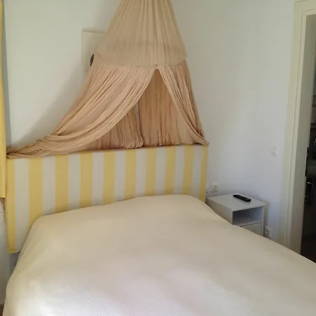 Sea Side & Aparthotel Kalo Livadi