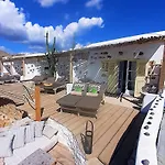 Sea Side & 2* Kalo Livadi