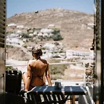 Sea Side & Aparthotel