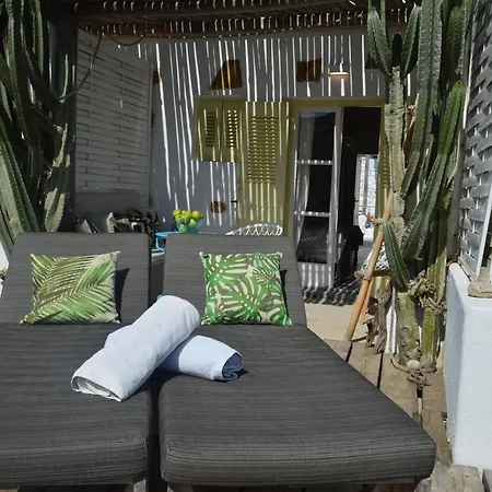 Sea Side & Aparthotel Kalo Livadi
