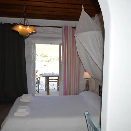 Sea Side & Apartmanhotel 2*