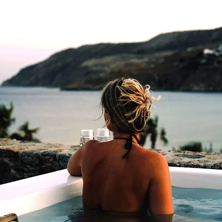 Sea Side & Aparthotel Kalo Livadi
