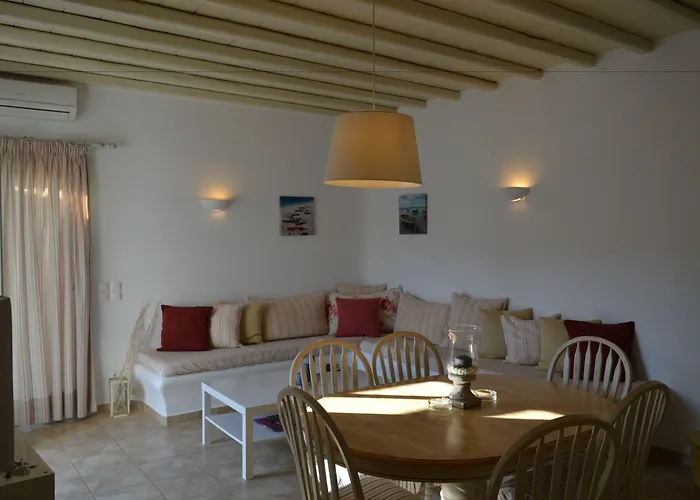 Sea Side Studios&houses 2*