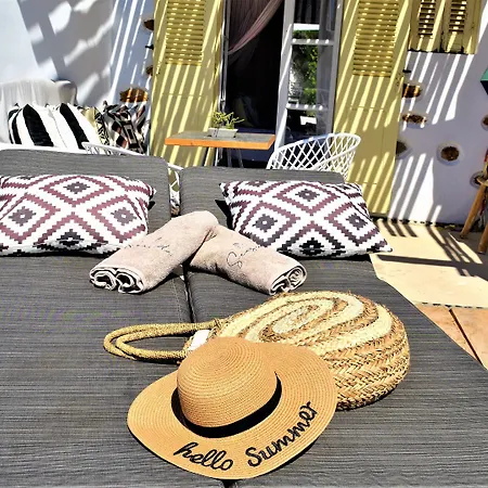 Sea Side & 아파트호텔 칼로 리바디