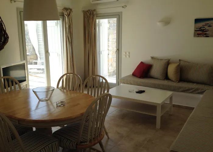 מלון דירות Sea Side & 2*